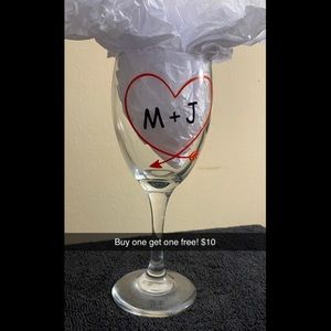 BUY ONE GET ONE FREE VALENTINES WINE GLASS